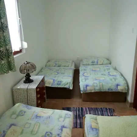Apartment Denis *